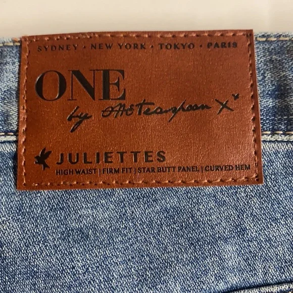 OneTeaspoon Juliettes high waist Coastal Cowgirl curved hem.Size 26 - Picture 10 of 12